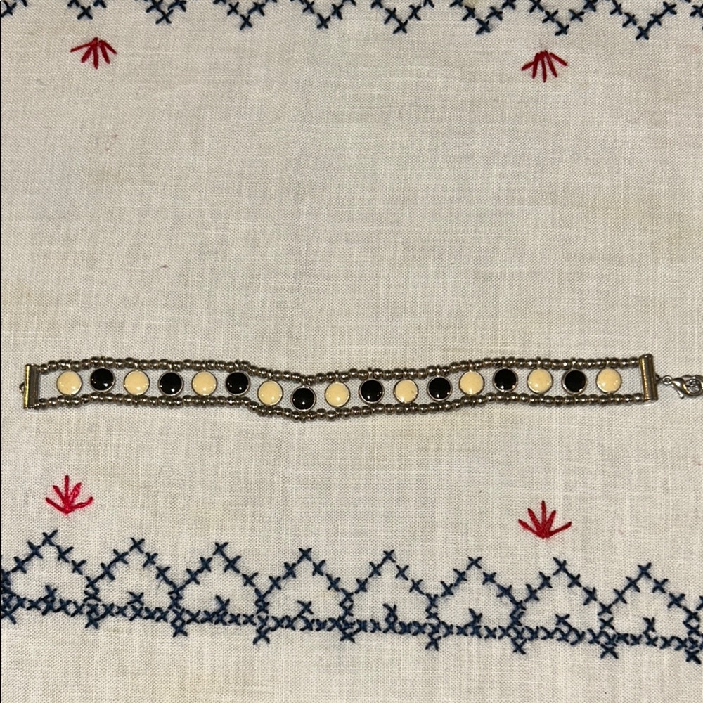 Elegant Black and Cream Bracelet